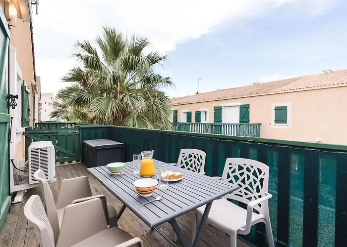 Climatise 2p Avec Piscine Et Parking A 500m De La - Narbonne-plage - Fr-1-409-211 *